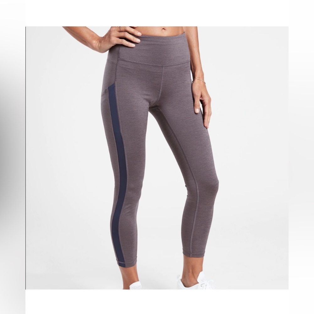 Athleta Ultimate Stash Pocket 7/8 Legging